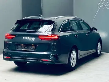 Kia Ceed Sw 2023 photo 3