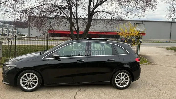 Mercedes-Benz B 180 2019 photo 3