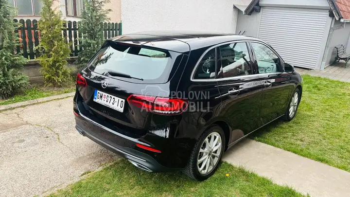 Mercedes-Benz B 180 2019 photo 4