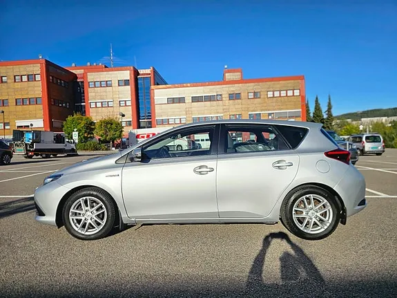 Toyota Auris 2016 photo 4