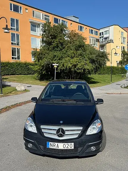 Mercedes-Benz B 170 2009 photo 2