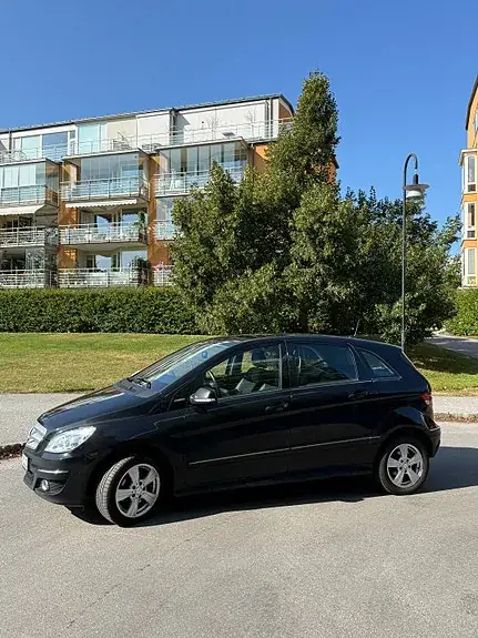 Mercedes-Benz B 170