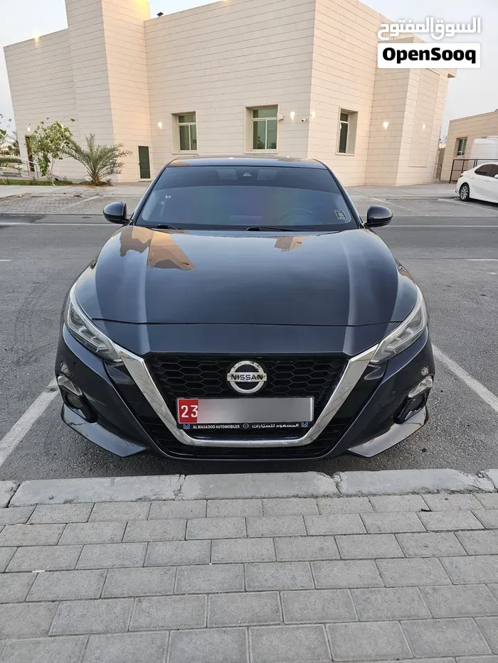 Nissan Altima 2019 photo 2
