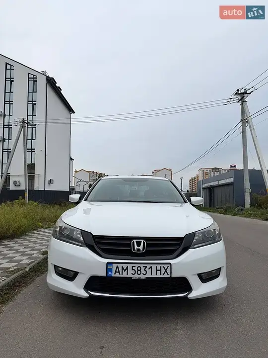 Honda Accord 2015 photo 2