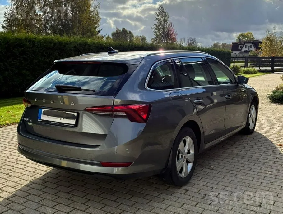Skoda Octavia 2022 photo 2