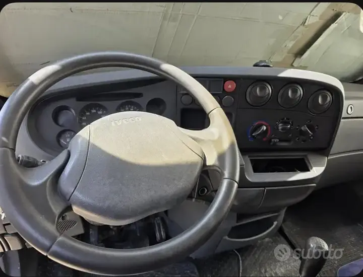 Iveco Daily 2003 photo 4