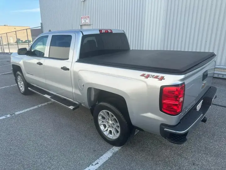 Chevrolet Silverado 1500 2018 photo 2