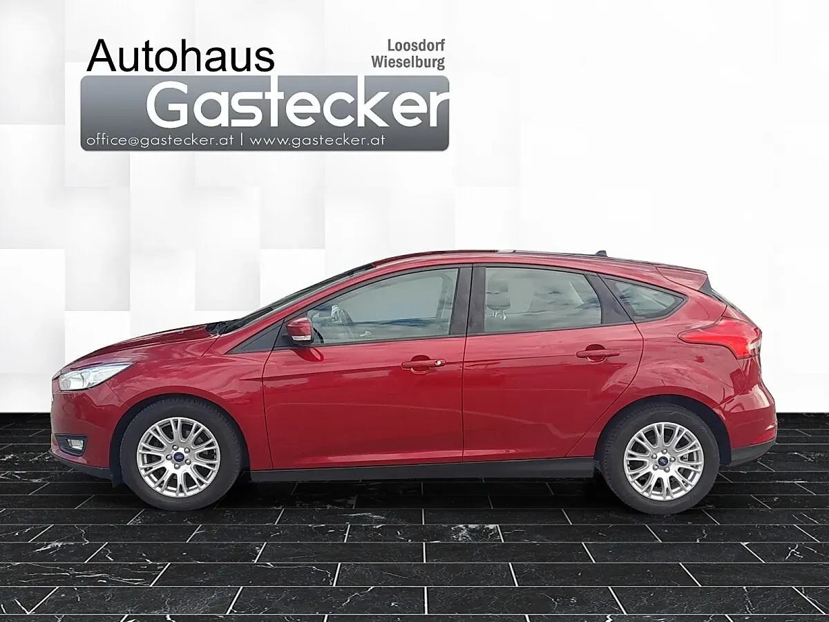 Ford Focus 2017 photo 2