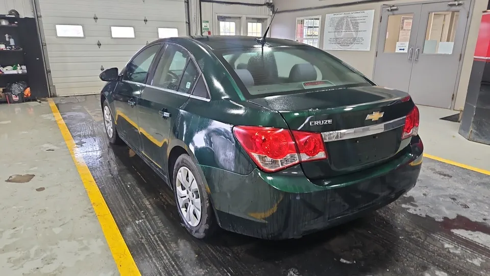 Chevrolet Cruze 2014 photo 3
