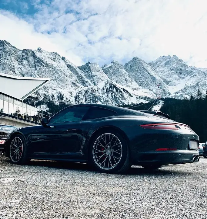 Porsche Carrera