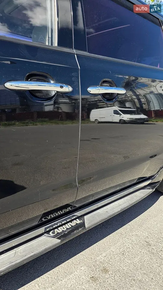 Kia Carnival 2015 photo 4