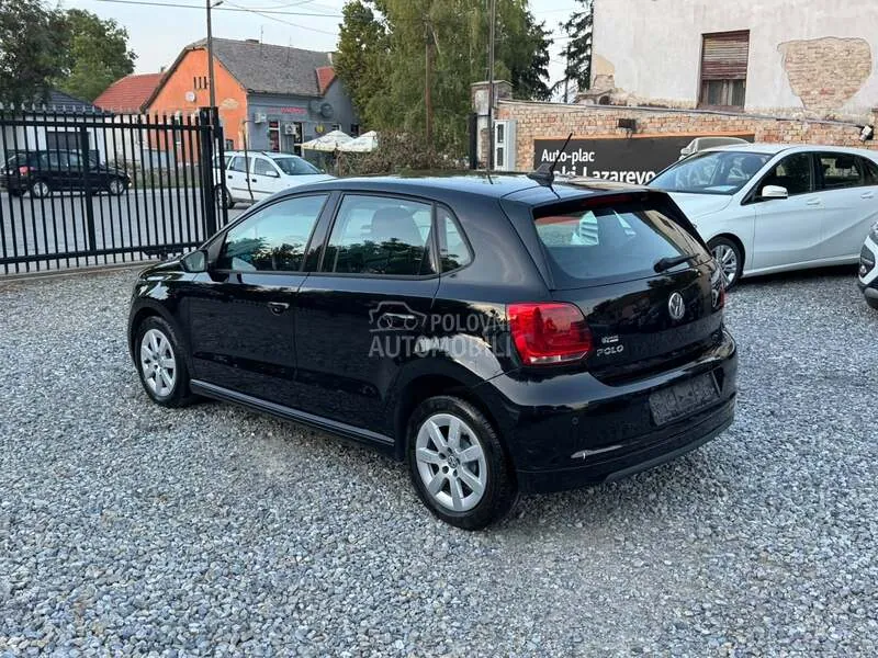 Volkswagen Polo 2012 photo 3