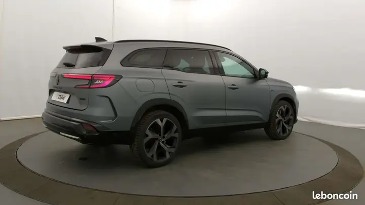 Renault Espace 2023 photo 2