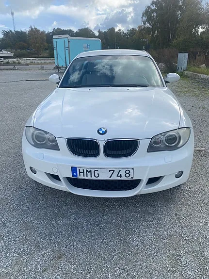 BMW 118D 2008 photo 2