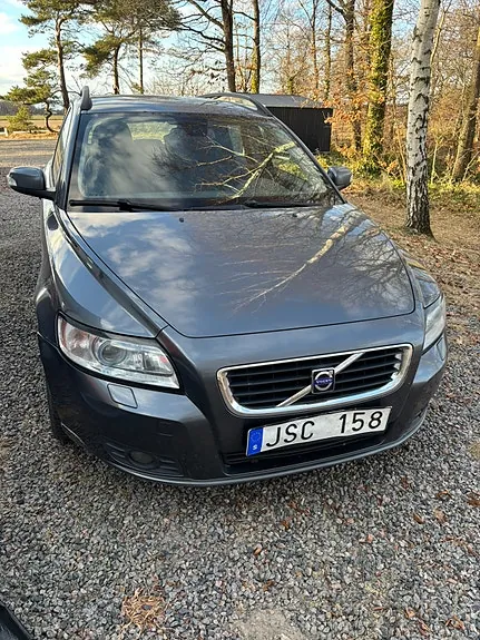 Volvo V50 2009 photo 2