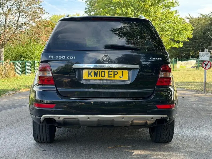 Mercedes-Benz M-Class 2010 photo 4
