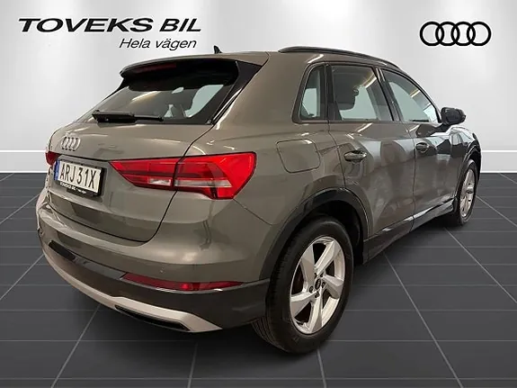 Audi Q3 2022 photo 3