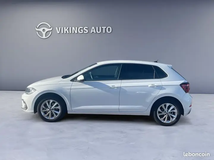 Volkswagen Polo 2023 photo 2