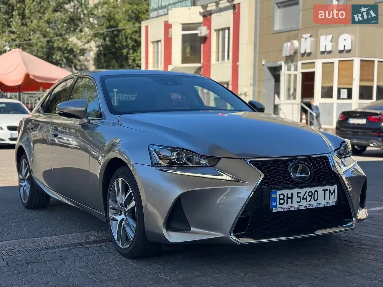 Lexus Is 2018 photo 5