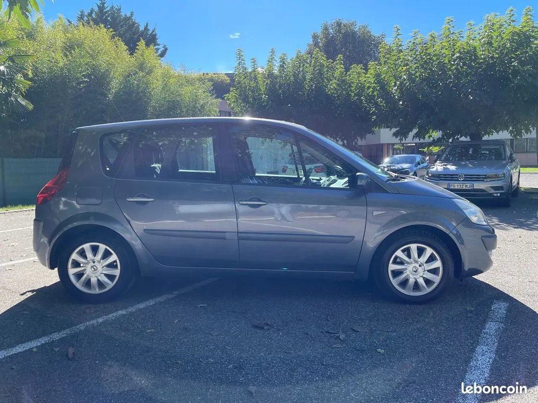 Renault Scenic 2008 photo 4