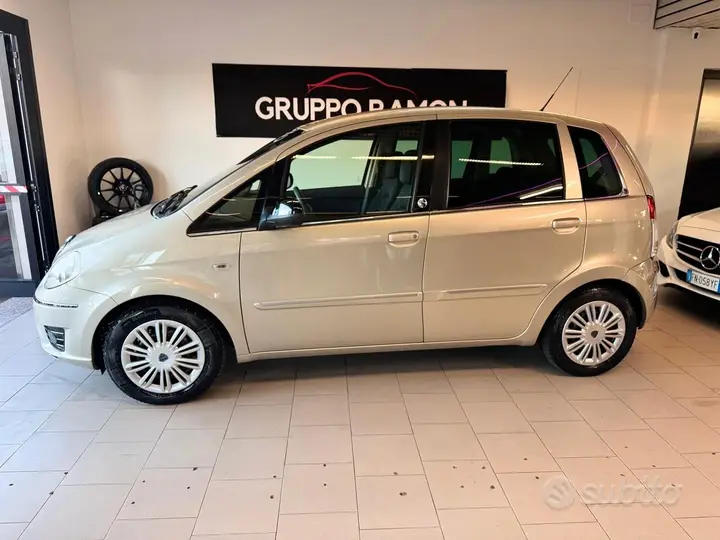 Lancia Musa 2011 photo 5