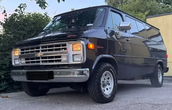 Chevrolet G20 Van Beauville