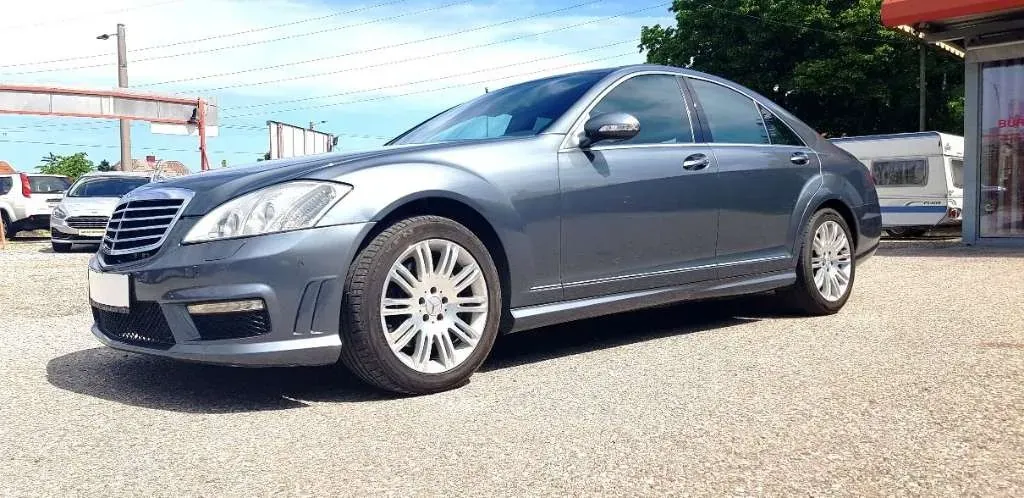 Mercedes-Benz S-Class 2009 photo 2