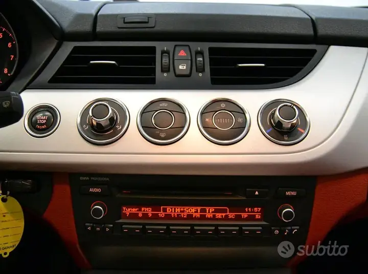 BMW Z4 2012 photo 5