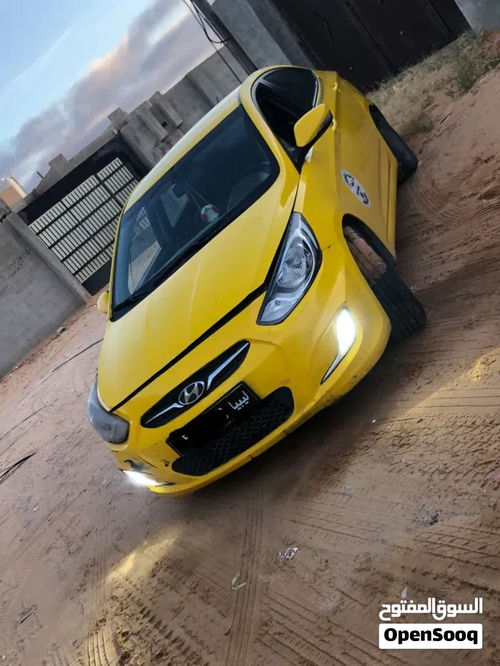 Hyundai Accent 2012 photo 5
