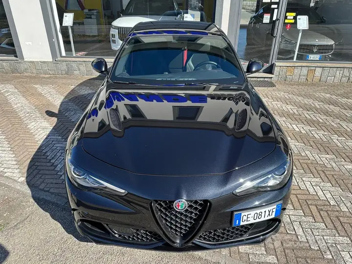 Alfa Romeo Giulia 2021 photo 3