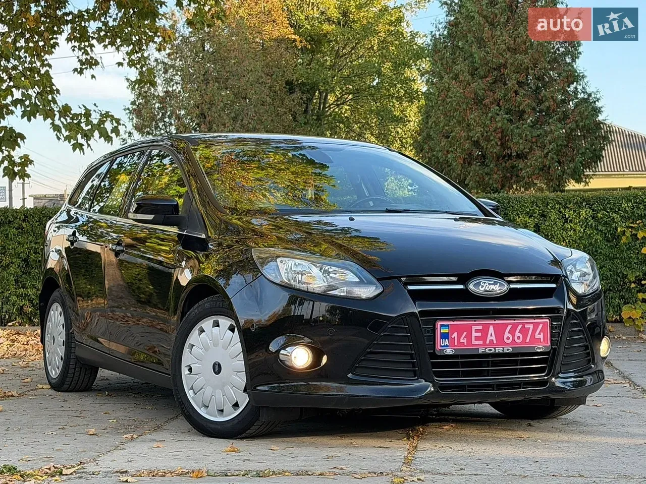 Ford Focus 2012 photo 2