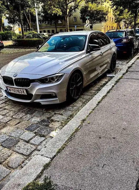 BMW 3 Series 2013 photo 3