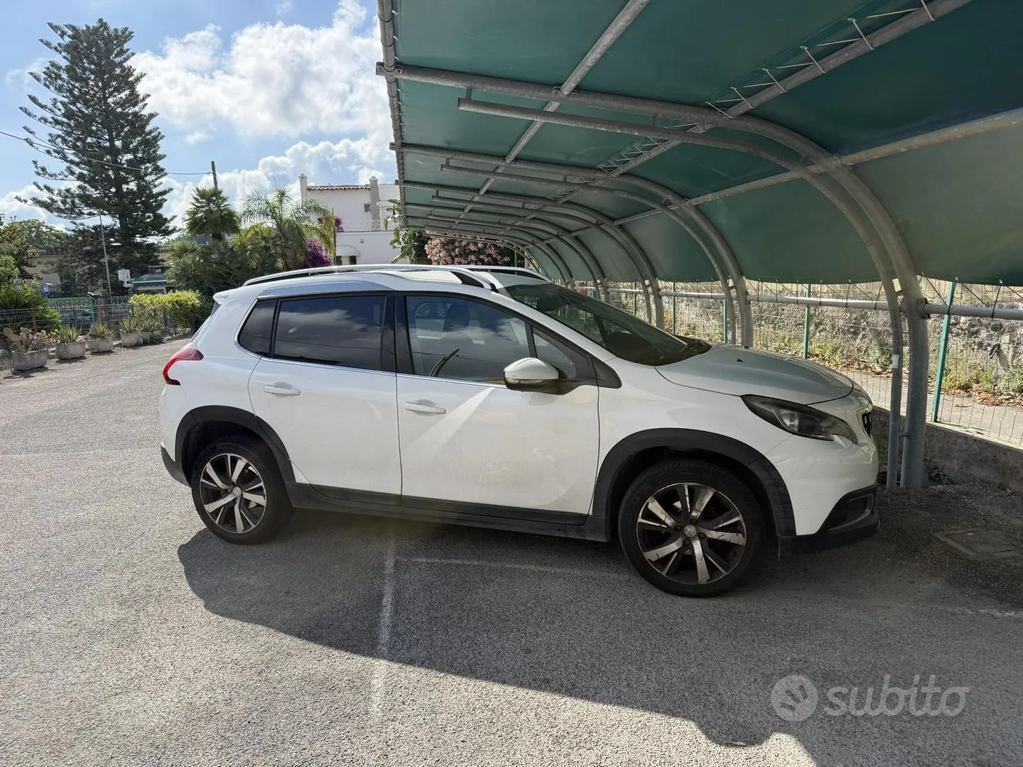 Peugeot 2008 2017 photo 2