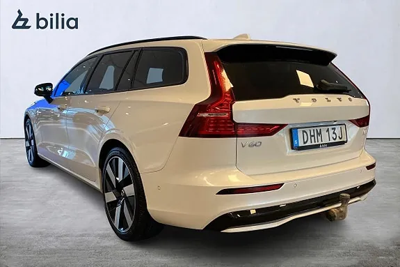 Volvo V60 2024 photo 2