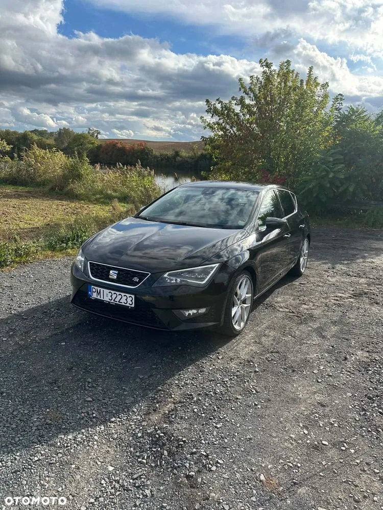 Seat Leon 2015 photo 2