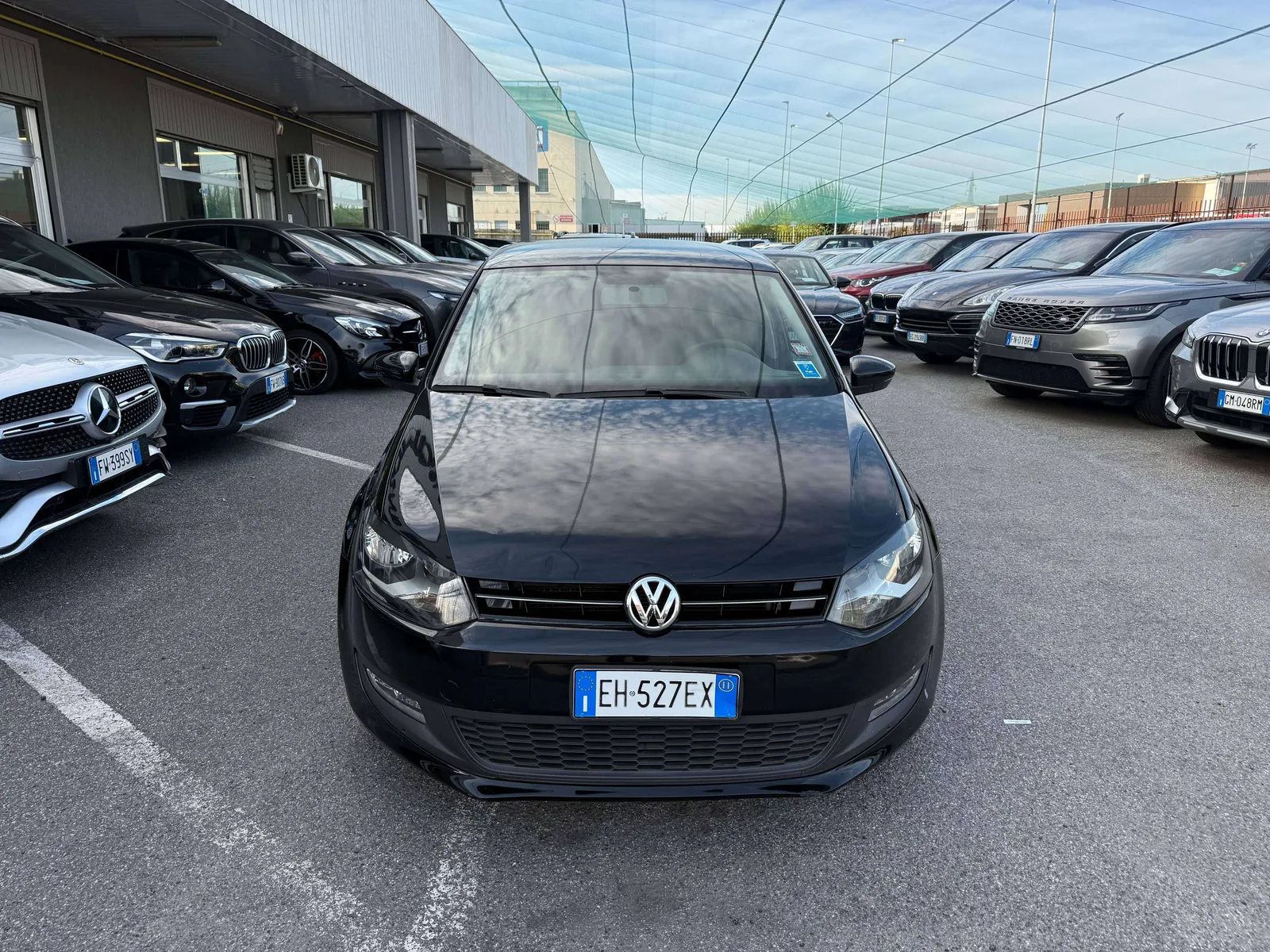 Volkswagen Polo 2011 photo 2