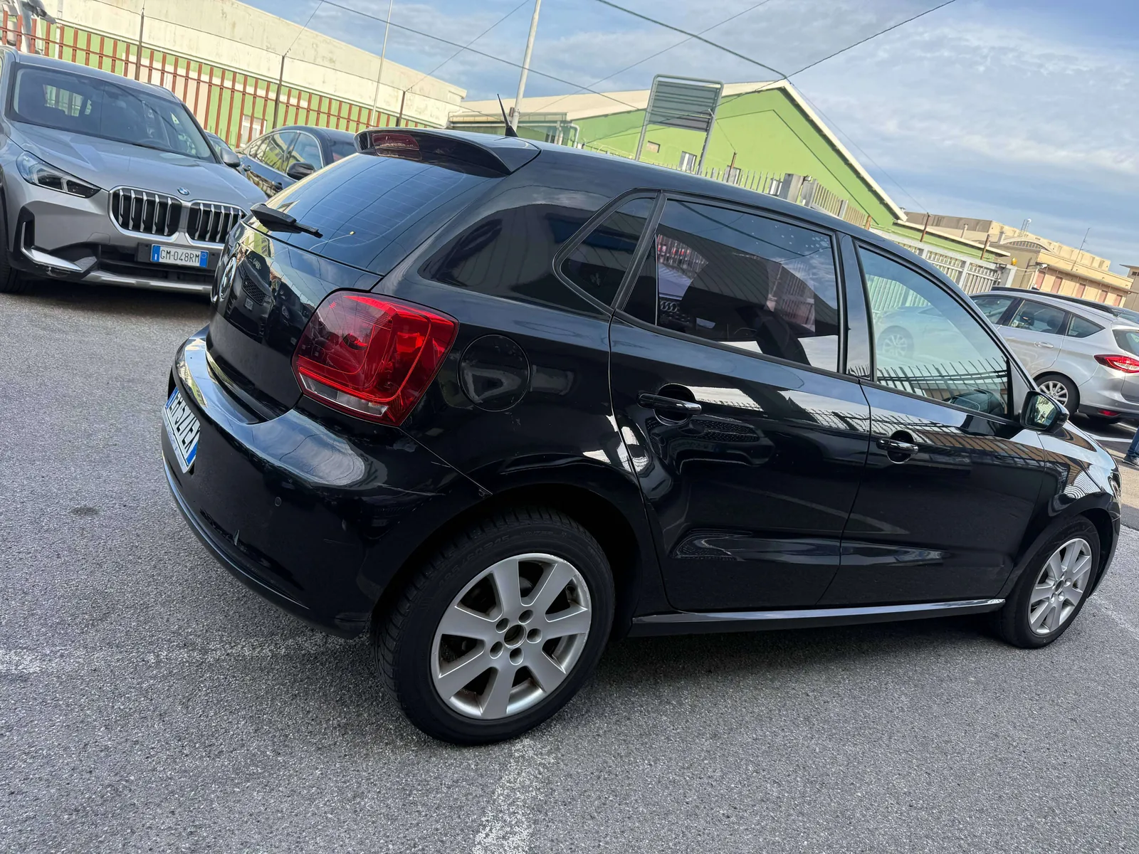 Volkswagen Polo 2011 photo 4