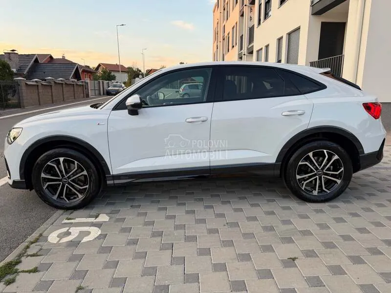 Audi Q3 2022 photo 5