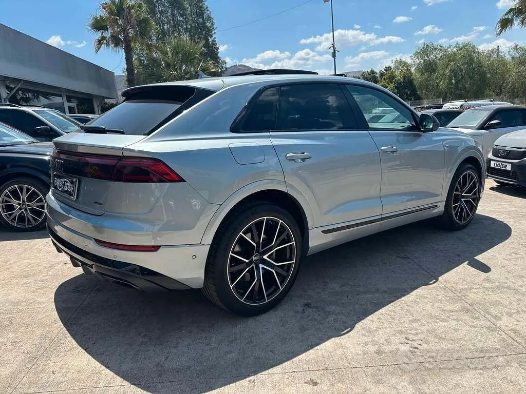 Audi Q8 2025 photo 4