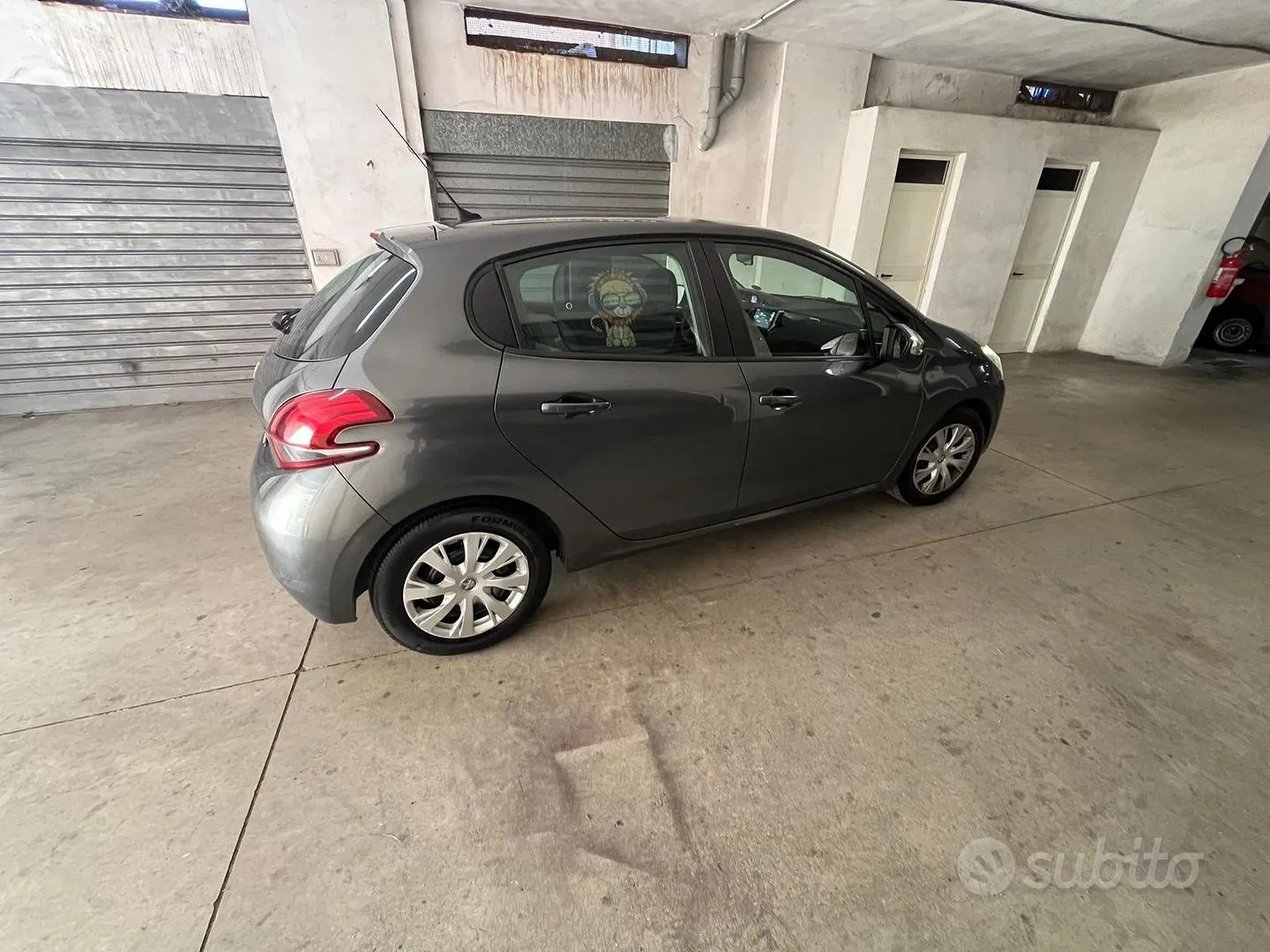 Peugeot 208 2019 photo 4