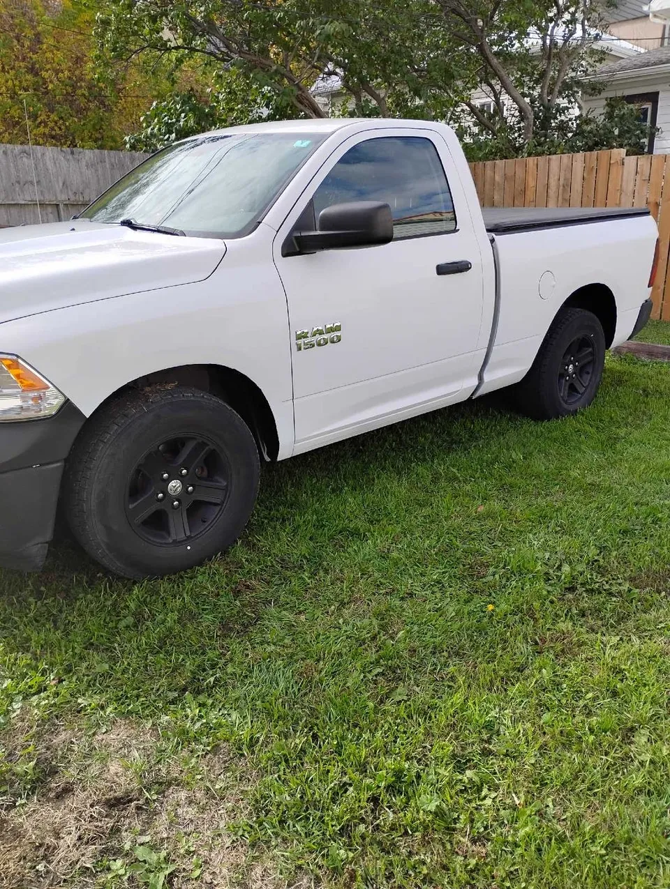 Dodge Ram 1500 2013 photo 2