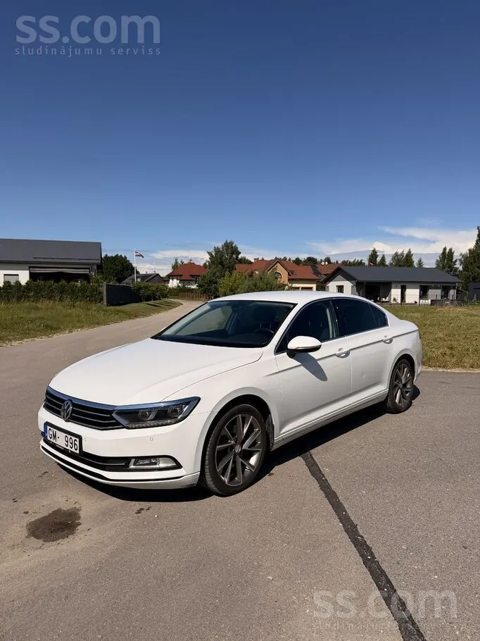 Volkswagen Passat 2018 photo 2