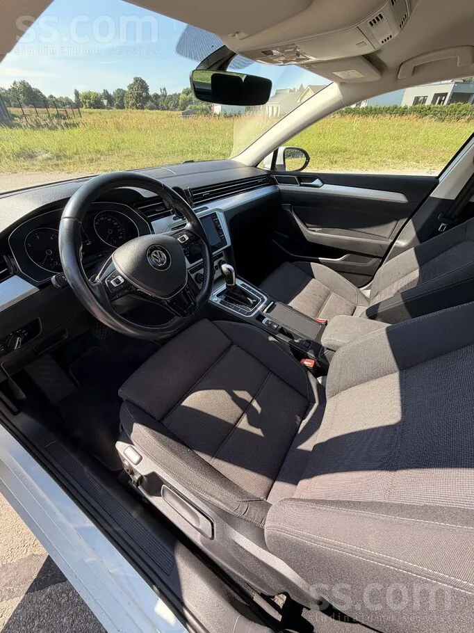 Volkswagen Passat 2018 photo 5