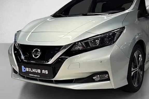 Nissan Leaf 2018 photo 2