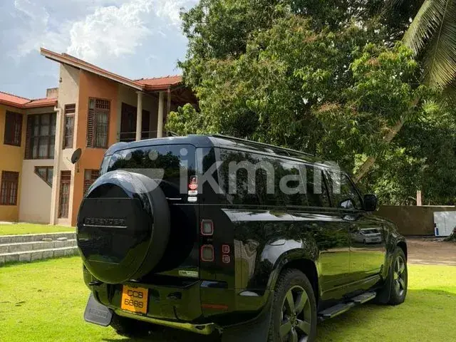 Land Rover Defender 2026 photo 4