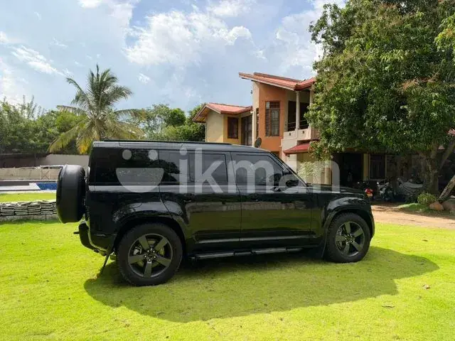 Land Rover Defender 2026 photo 3