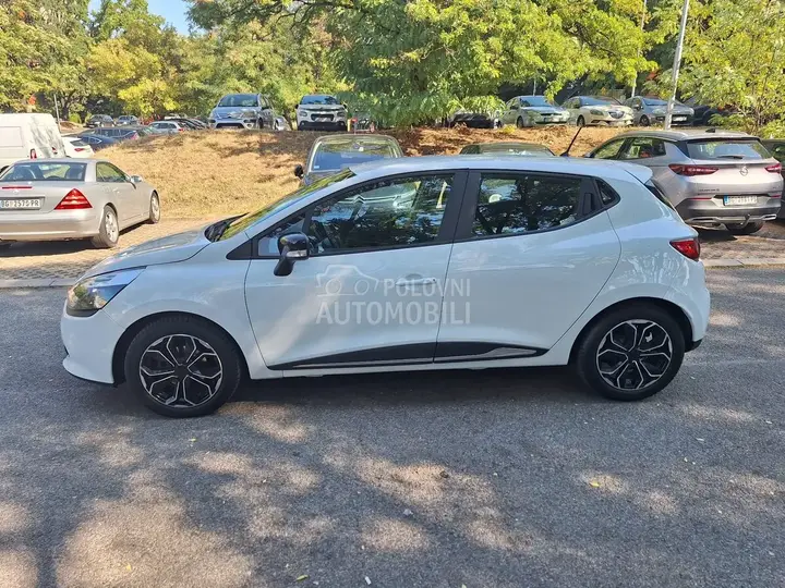 Renault Clio 2016 photo 2