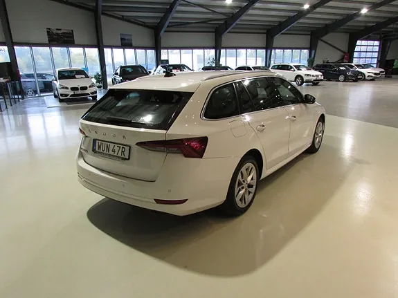 Skoda Octavia 2023 photo 5
