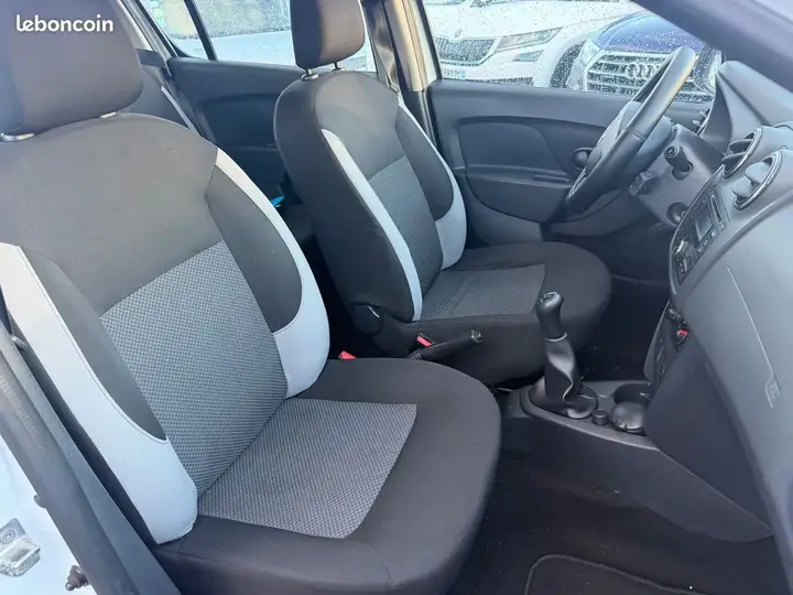 Dacia Sandero 2016 photo 5