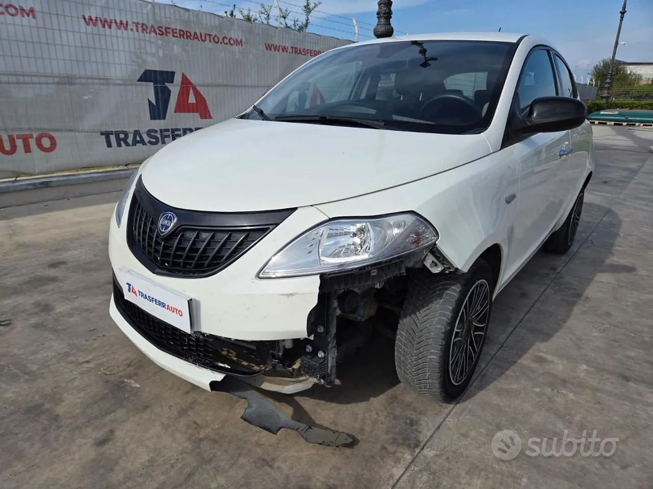 Lancia Ypsilon